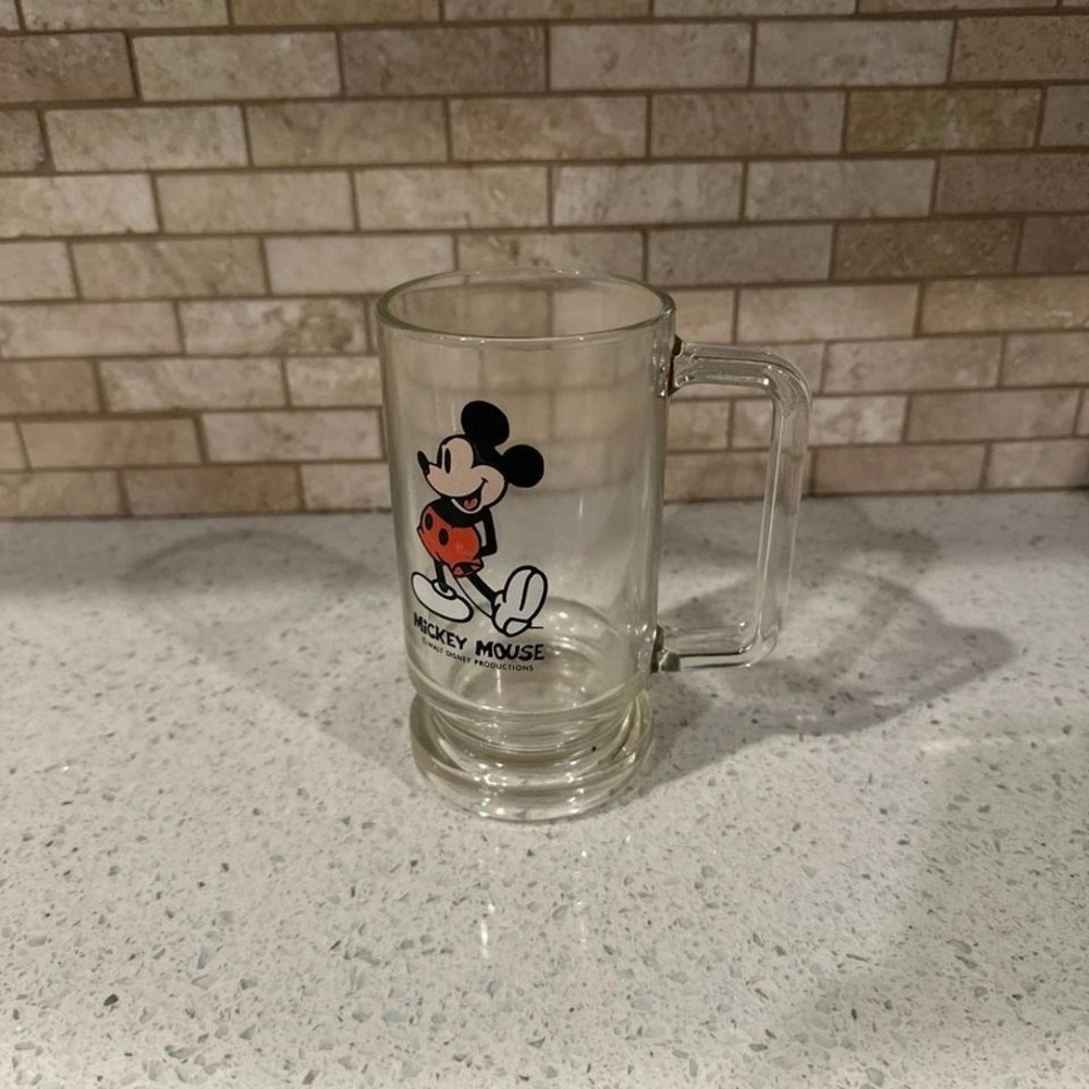 1970s Walt Disney glass mugs G4 - Picture 2 of 5